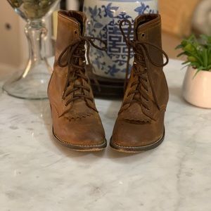 VINTAGE LAREDO LACEUP BOOTS FROM THE 1990